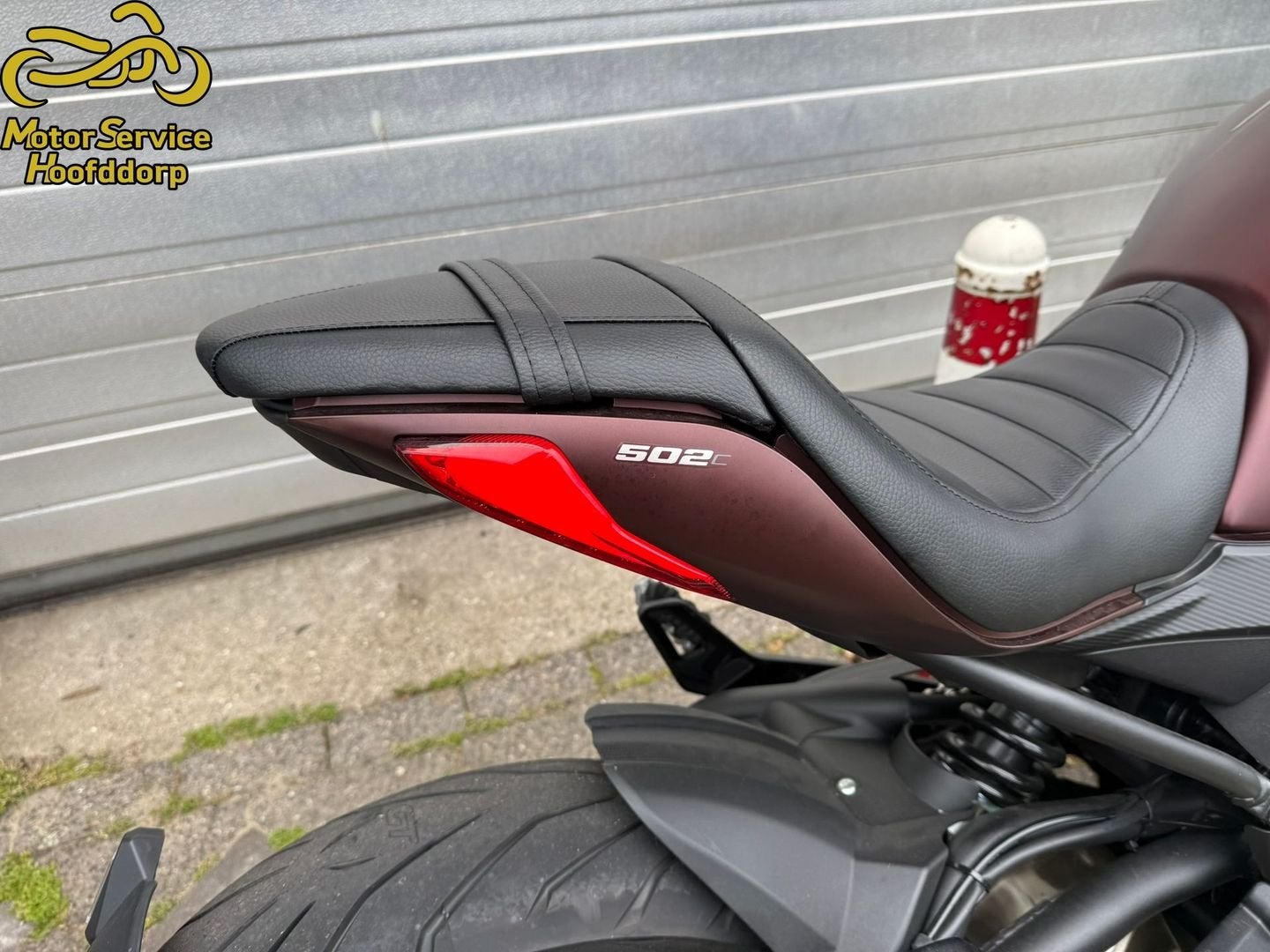 BENELLI 502 C Cruiser ABS A2 ACTIE ACTIE (bj 2026), Motoren, 499 cc, 4 cilinders, Motorrijbewijs A, Bedrijf