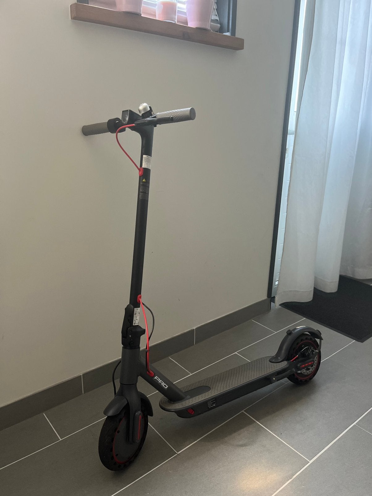 Elektrische Step Xiaomi Pro, Fietsen en Brommers, Ophalen, Zo goed als nieuw, Elektrische step (E-scooter)