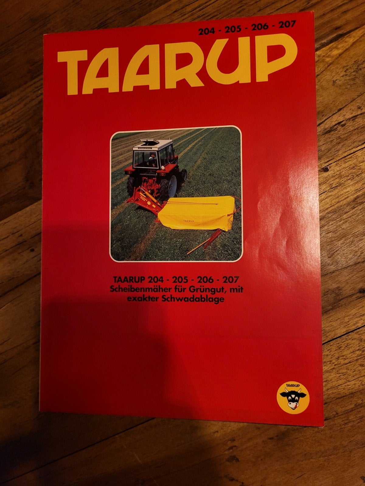 tractor folder TAARUP 204 205 206 207, Ophalen of Verzenden, Zo goed als nieuw, Folder