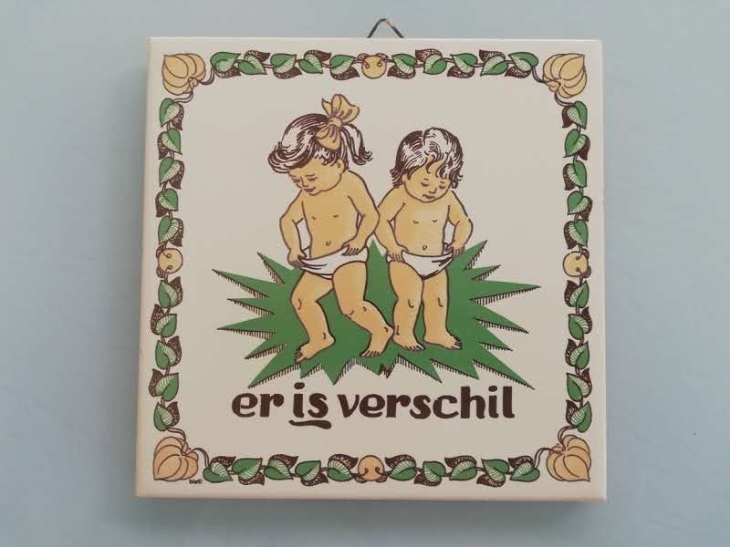 Vintage Mosa Holland Tegel 'Er is verschil' - Jongen & Meisj, Ophalen of Verzenden