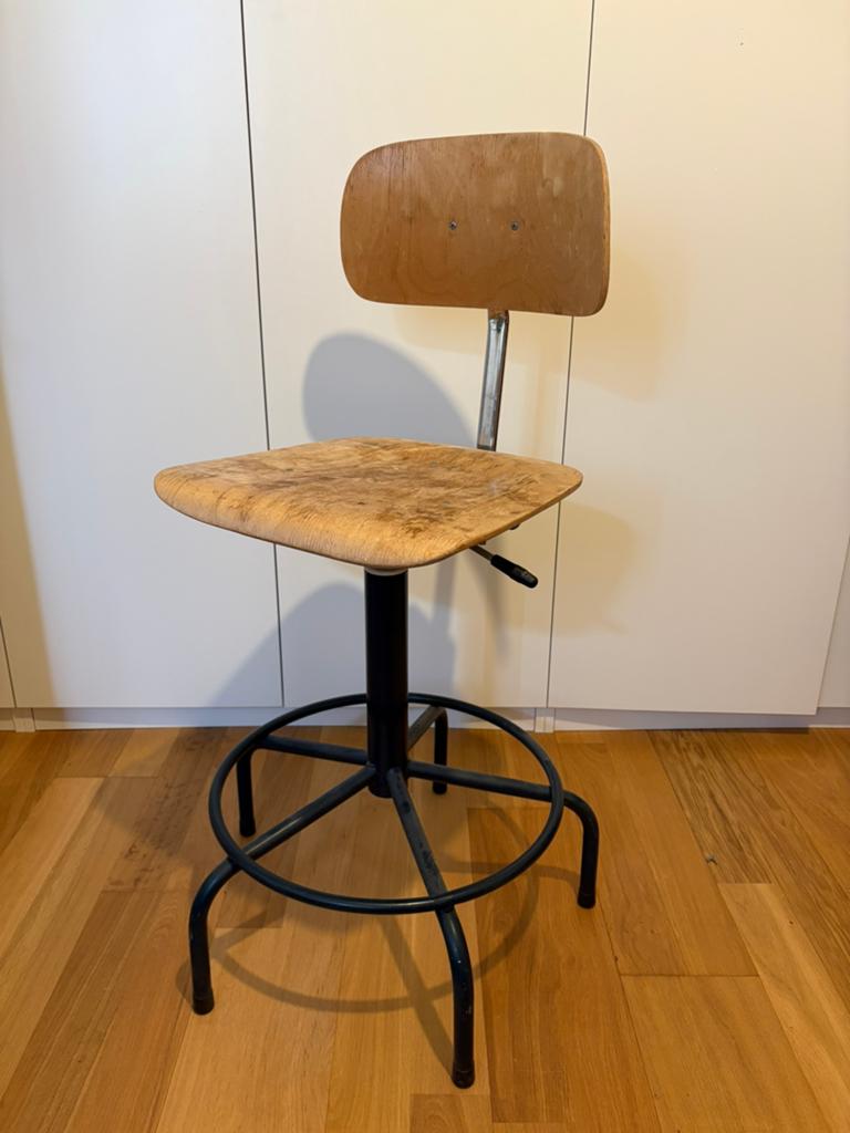 Vintage kruk, Huis en Inrichting, Barkrukken, Ophalen, Gebruikt, 60 tot 90 cm, In hoogte verstelbaar