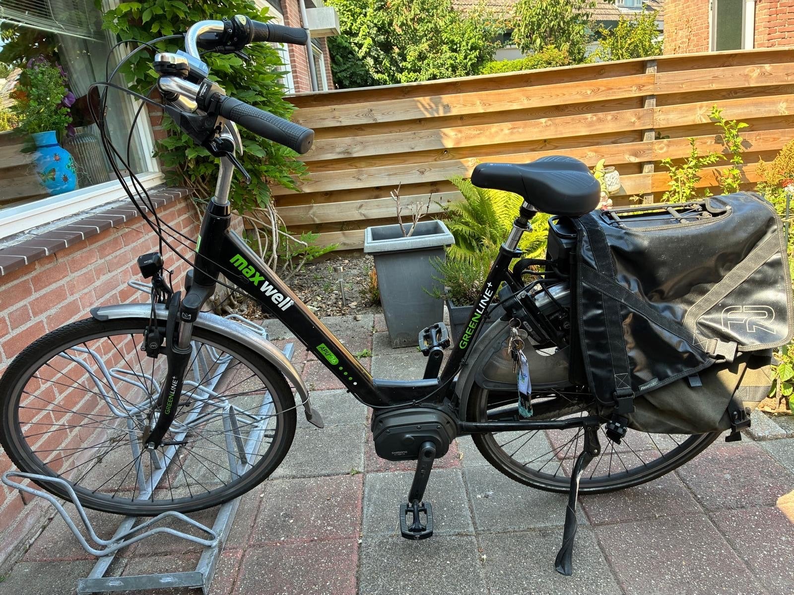 Maxwell elektrische fiets met goede accu en factuur, Fietsen en Brommers, Ophalen of Verzenden, Gebruikt, 50 km per accu of meer