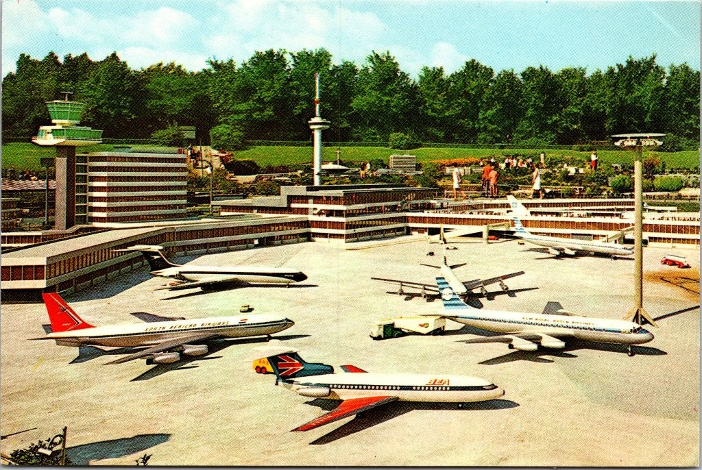 Den Haag 's-Gravenhage - 12 ansichtkaarten Madurodam