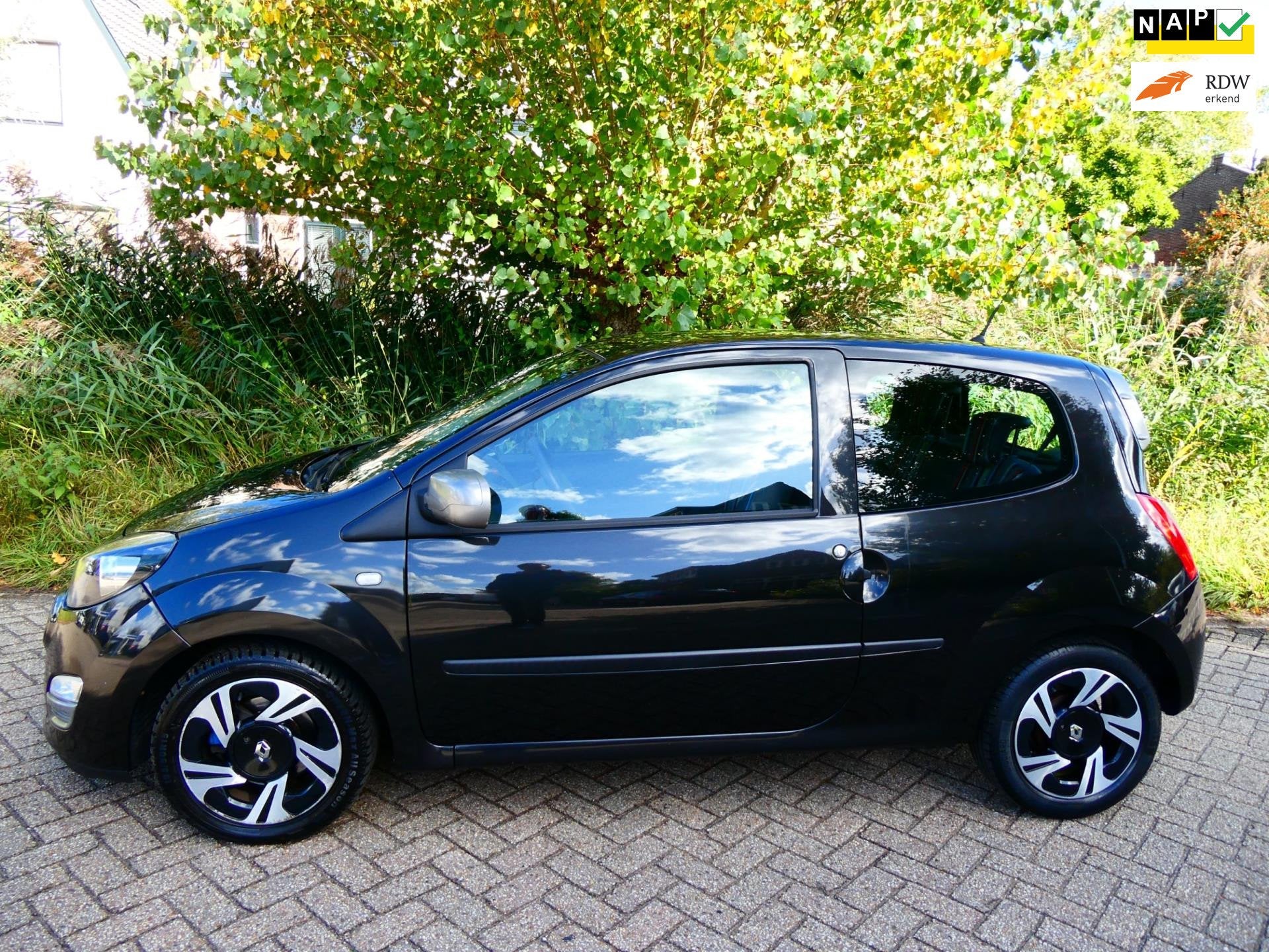 Renault Twingo 1.2 16V Parisienne Airco LMV Historie Zuinig, Voorwielaandrijving, Gebruikt, 4 cilinders, 4 stoelen