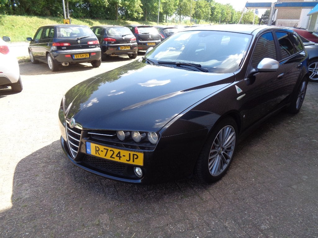Alfa Romeo 159