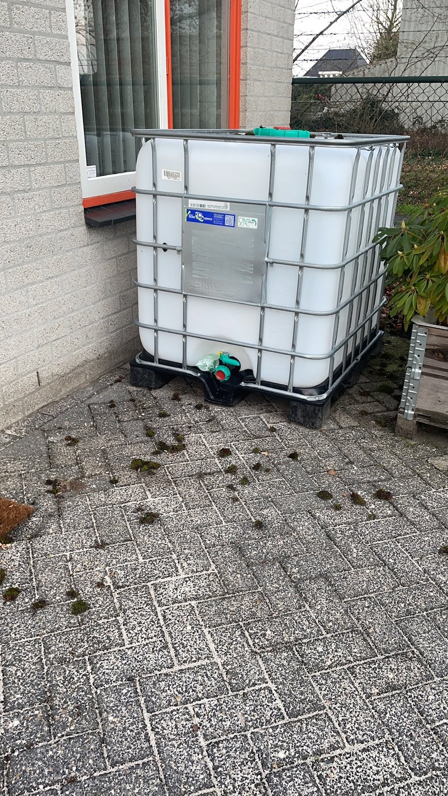 1000 ltr Schone Ibc uit voeding kunststof pallet, Tuin en Terras, Regentonnen, Ophalen, Kunststof, Met kraantje, 150 liter of meer
