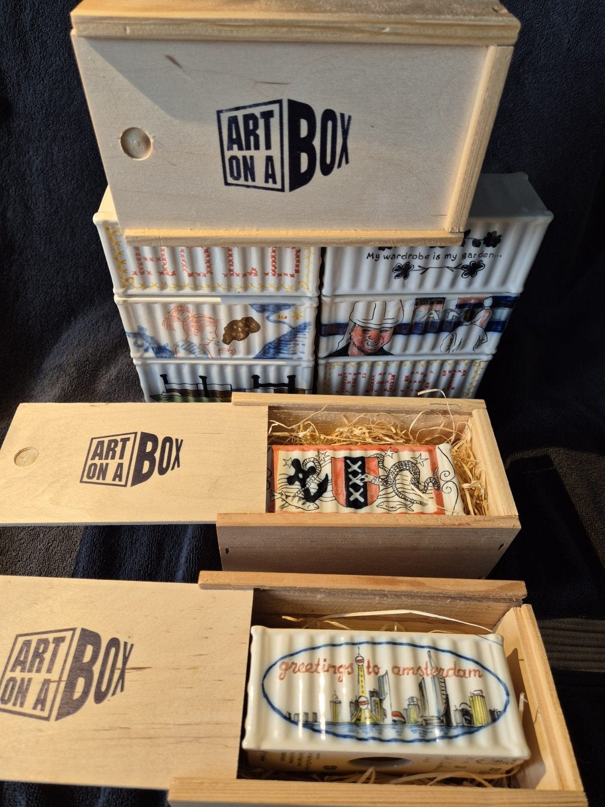 Koninklijke Tichelaar Makkum - Art on a Box, Antiek en Kunst, Antiek | Keramiek en Aardewerk, Ophalen