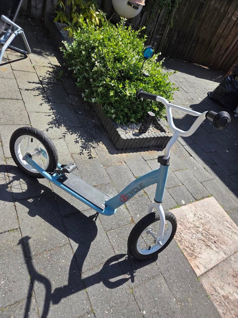 2Cycle step met luchtbanden voor kinderen 3-4 jaar, Ophalen of Verzenden, Zo goed als nieuw, Gewone step, 2Cycle