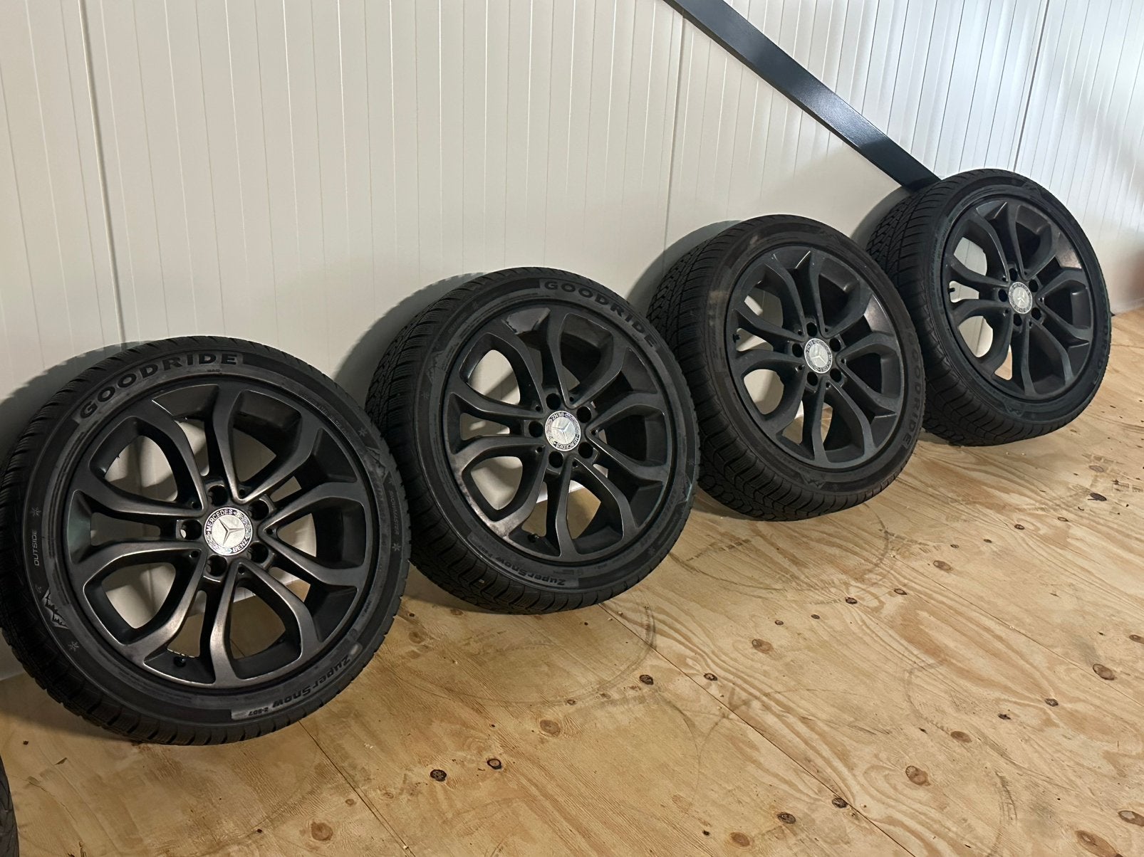 Originele 17 inch 5x112 Mercedes C & E Velgen|Banden set ️, Gebruikt, Banden en Velgen, 17 inch, Personenwagen