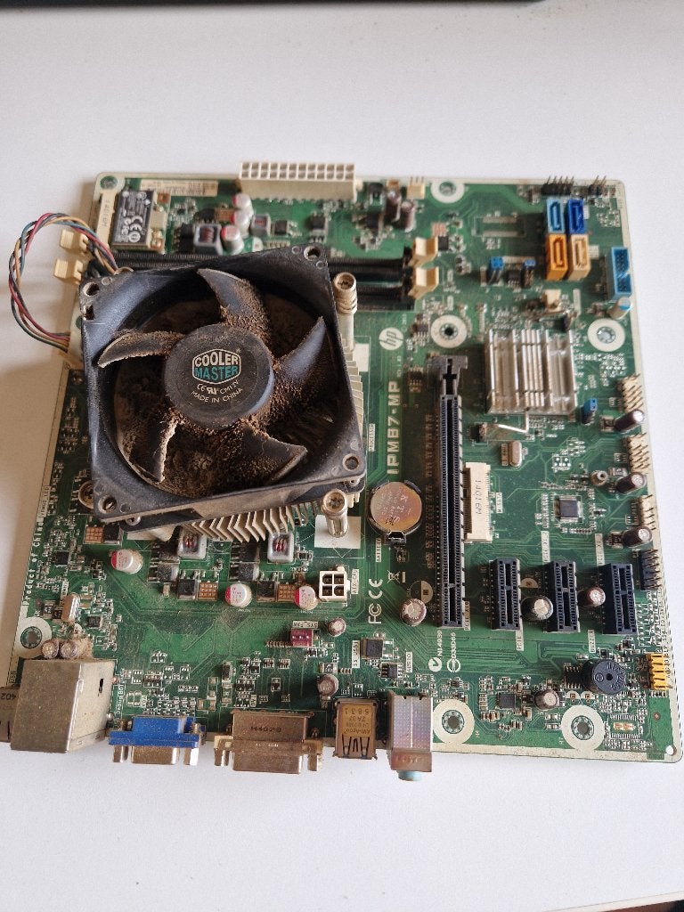 IPM87-MP, Computers en Software, Moederborden, Gebruikt, Intel, DDR3, Ophalen of Verzenden