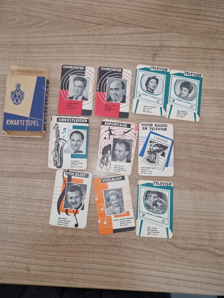 kwartet spel zeer oud AVRO omroep prachtige afbeeldingen, Antiek en Kunst, Antiek | Speelgoed, Ophalen of Verzenden