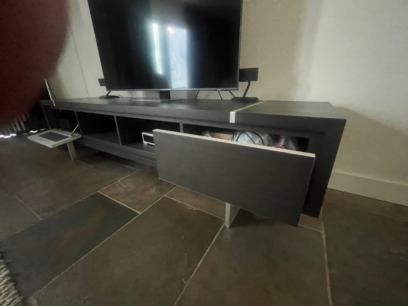 TV meubel, Huis en Inrichting, Kasten | Televisiemeubels, Ophalen, Zo goed als nieuw, 200 cm of meer, Minder dan 100 cm
