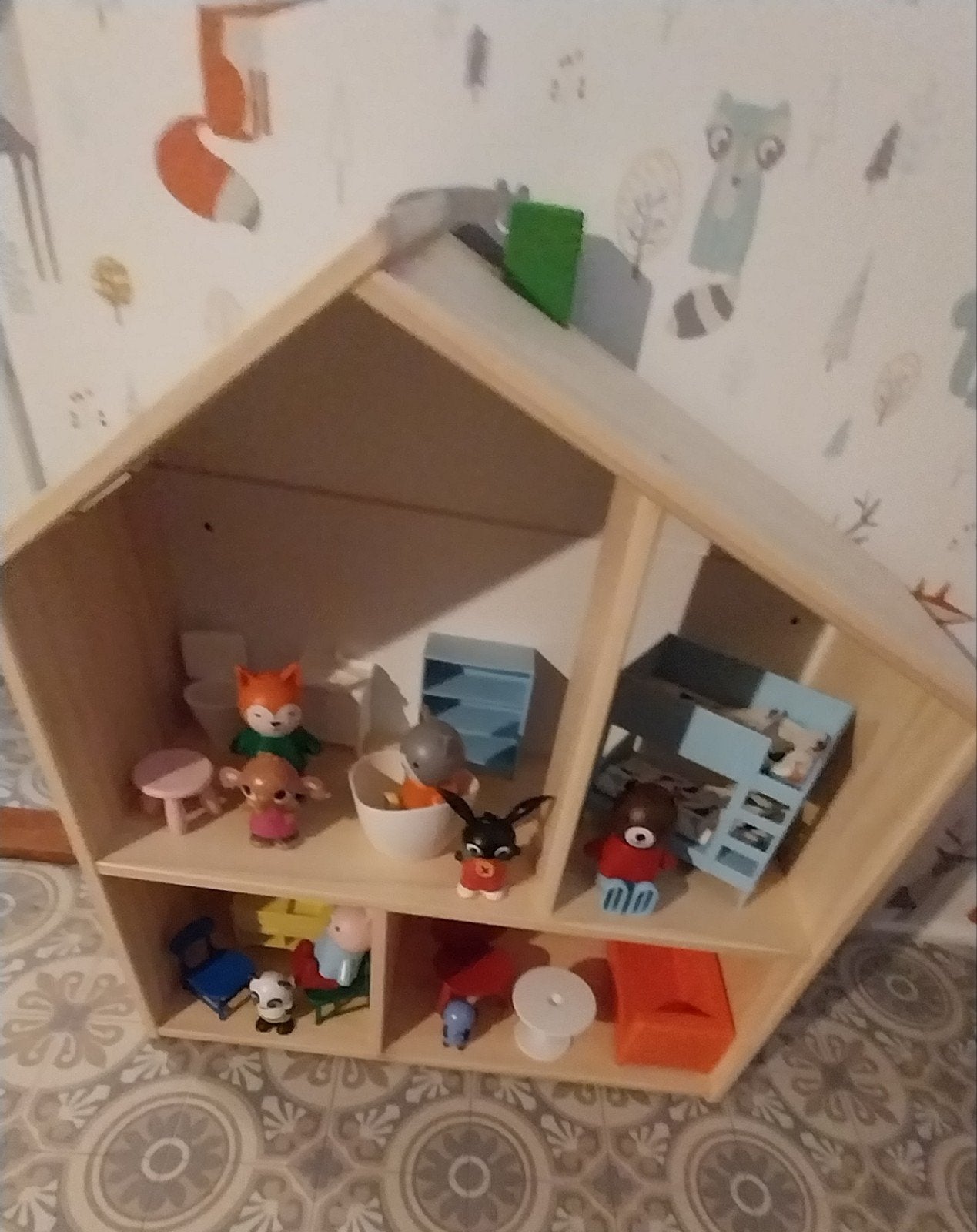 Poppenhuis Ikea,veel accessoires en Bing poppen, Kinderen en Baby's, Speelgoed | Poppenhuizen, Ophalen, Zo goed als nieuw, Poppenhuis
