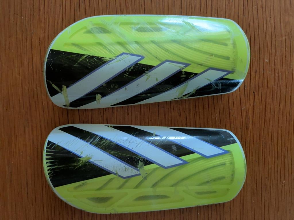 Scheenbeschermers 8-10 jaar, Adidas, Gebruikt, Ophalen of Verzenden, Jongen of Meisje