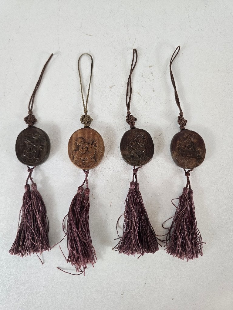 Vier dierenriem-amuletten, hout, China, eind 20e eeuw, Ophalen of Verzenden
