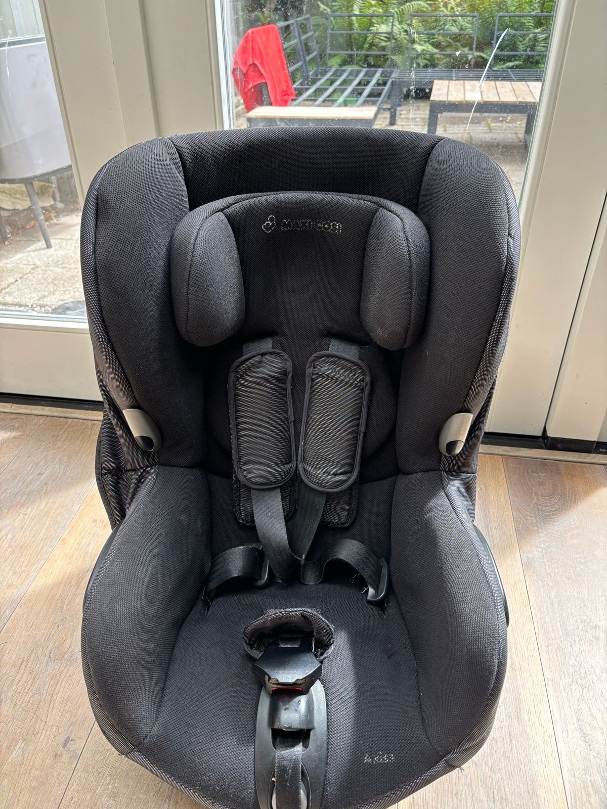 Maxi-Cosi autostoel - Zwart - Gebruikt, Ophalen, Verstelbare rugleuning, 9 t/m 18 kg, Maxi-Cosi
