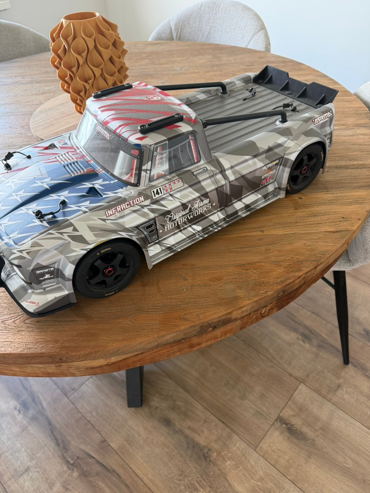 Arrma infraction 6s v2 met aluminium upgrades, Ophalen, Zo goed als nieuw, Auto