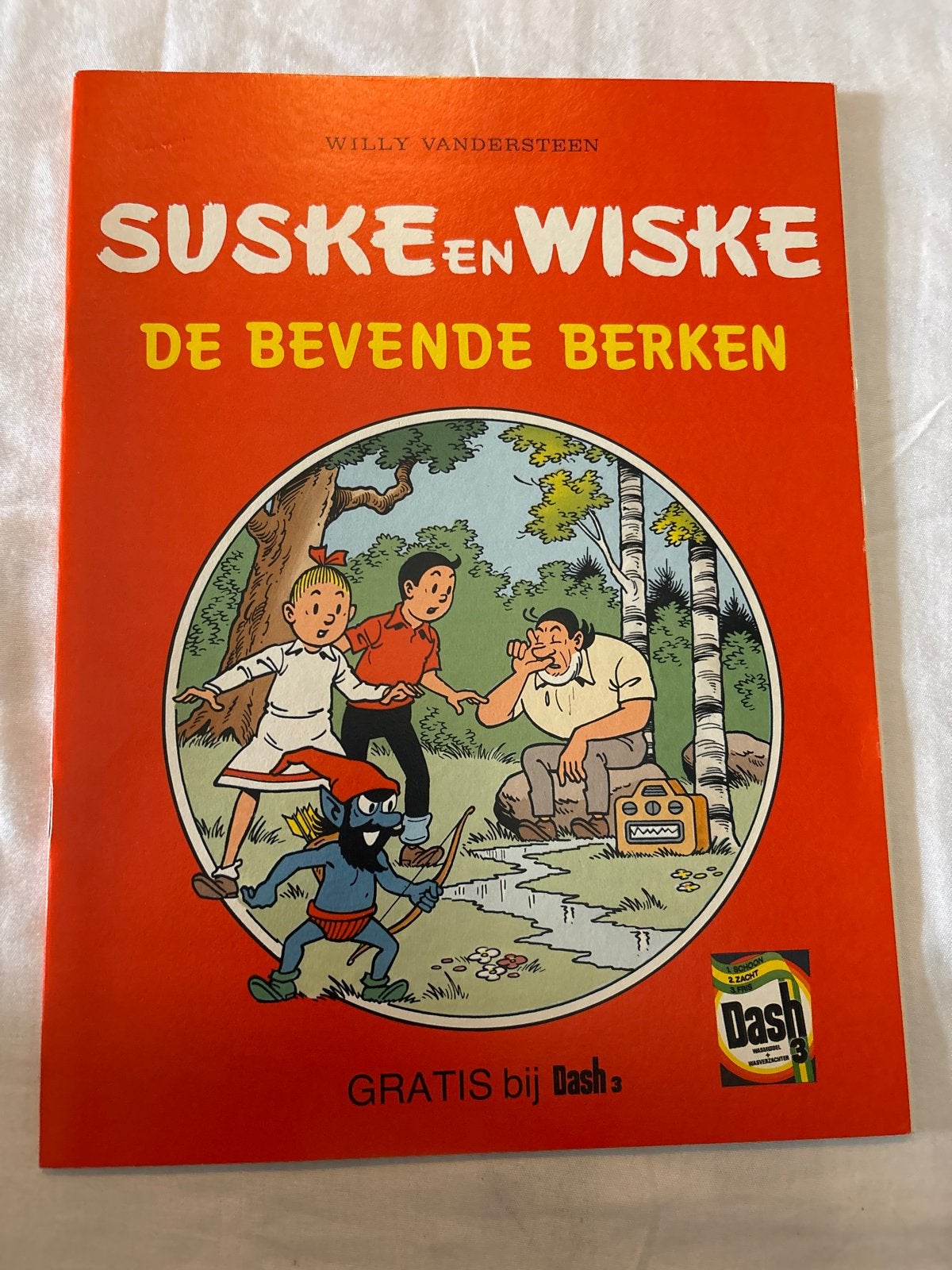 Suske en Wiske - De Bevende Berken (Gratis bij Dash), Eén stripboek, Ophalen of Verzenden, Zo goed als nieuw