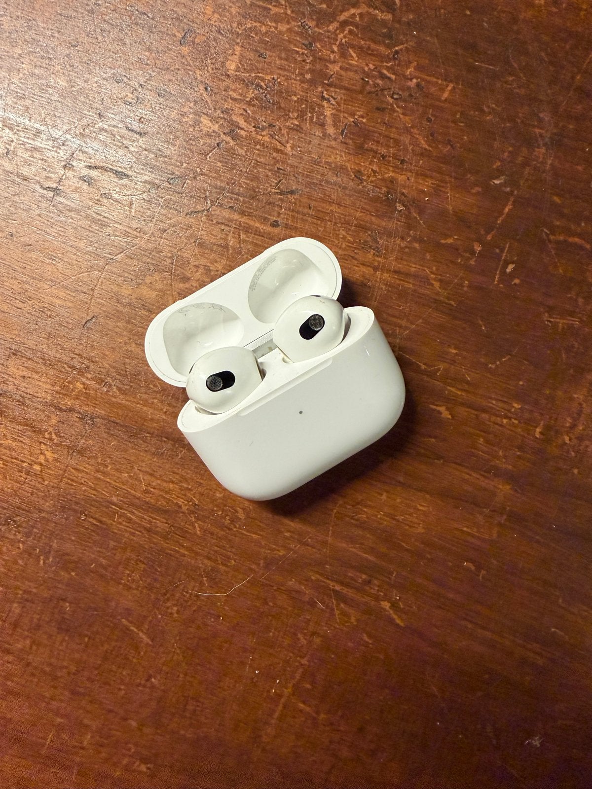 Apple EarPods (3e generatie) met oplaadcase, Ophalen, In-ear, Draadloos, Zo goed als nieuw