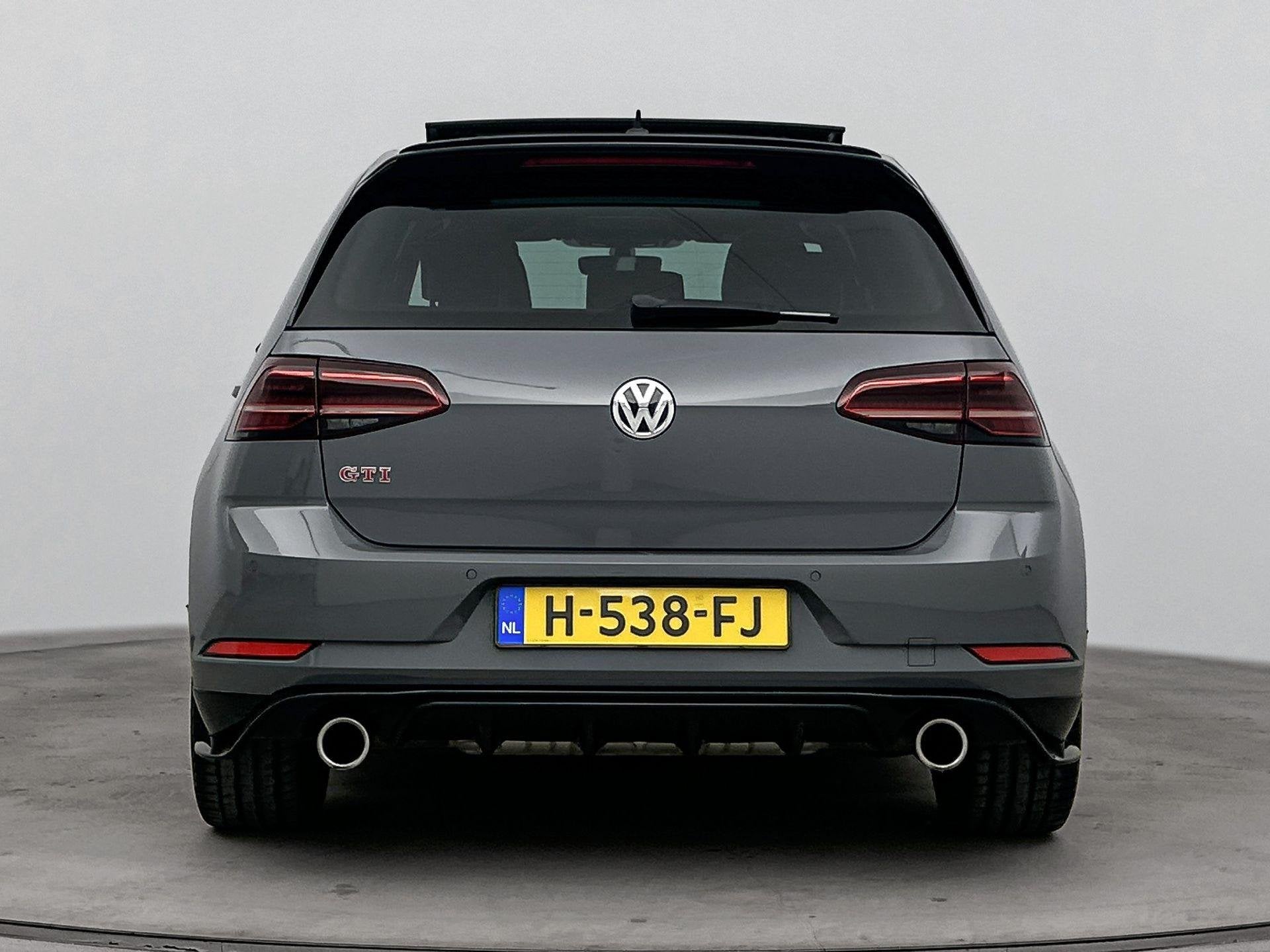 Volkswagen Golf 2.0 TSI GTI TCR 290PK | Panorama-dak | Dynau, 1330 kg, Gebruikt, 4 cilinders, 1984 cc