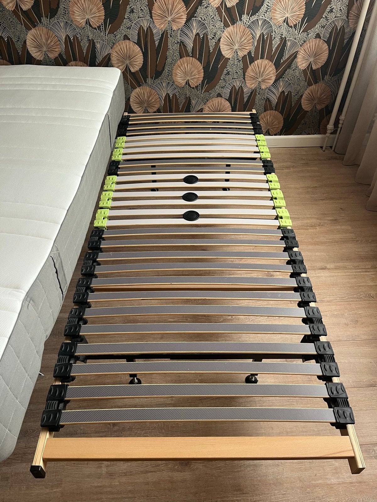 IKEA Lattenbodem en Matras 80x200 - Zo goed als nieuw, Ophalen, Eenpersoons, Zo goed als nieuw, 80 cm
