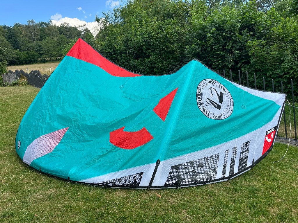 Kite Reedin Supermodel HTF 3 2025 12 m, Watersport en Boten, Kitesurfen, Geen board, Ophalen of Verzenden, Zo goed als nieuw, Kite