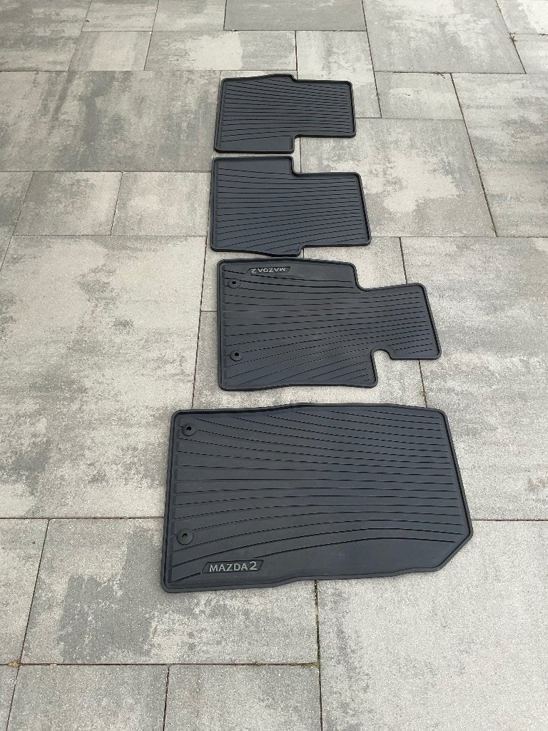 Mazda 2 Rubbermatten, Ophalen, Zo goed als nieuw