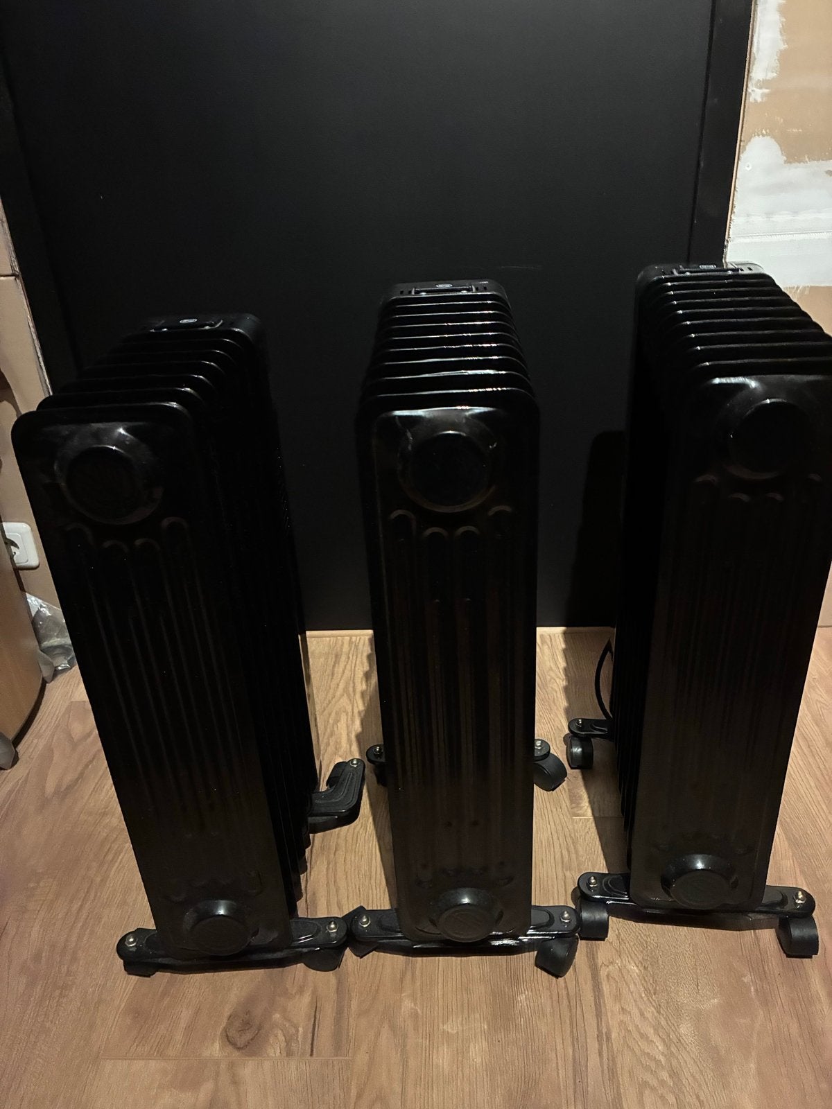 radiator (1x 1500W, 2x 2000W) - ZGAN, Ophalen, 30 tot 80 cm, Radiator, Zo goed als nieuw