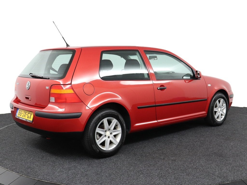 Volkswagen Golf 1.6-16V (bj 2002), Auto's, Stof, Gebruikt, Zwart, 4 cilinders