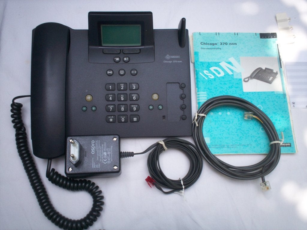 kpn isdn telefoon - centrale 370, Ophalen of Verzenden, Zo goed als nieuw, ISDN-centrale