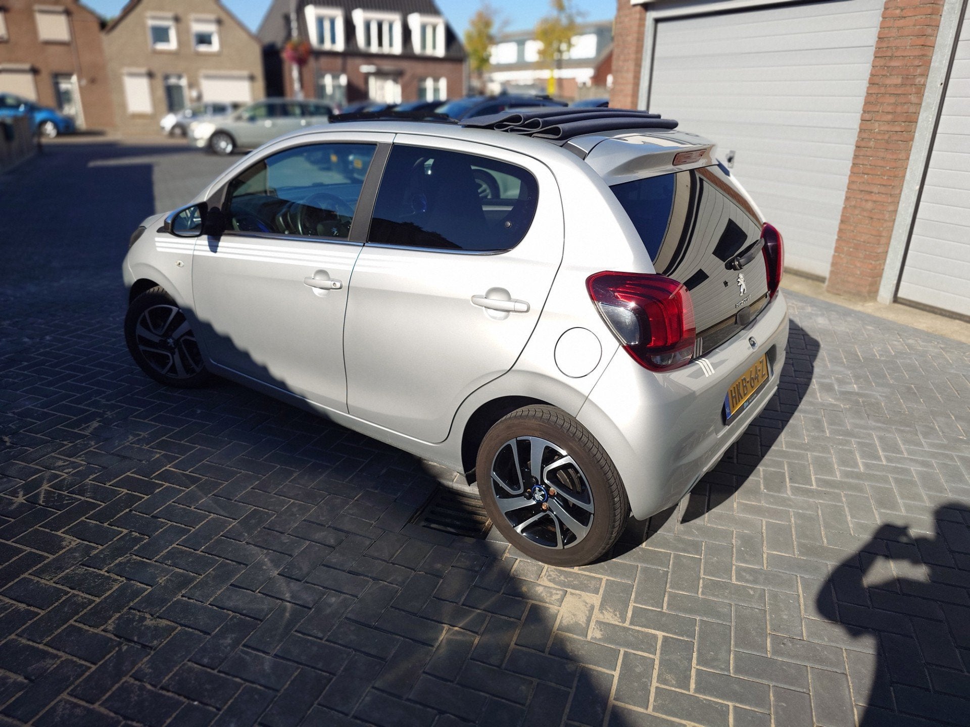 Peugeot 108 1.0 e-VTi GT-Line, Cabriodak, Stoelverwarming, Auto's, Dealer onderhouden, Stof, Gebruikt, 4 stoelen
