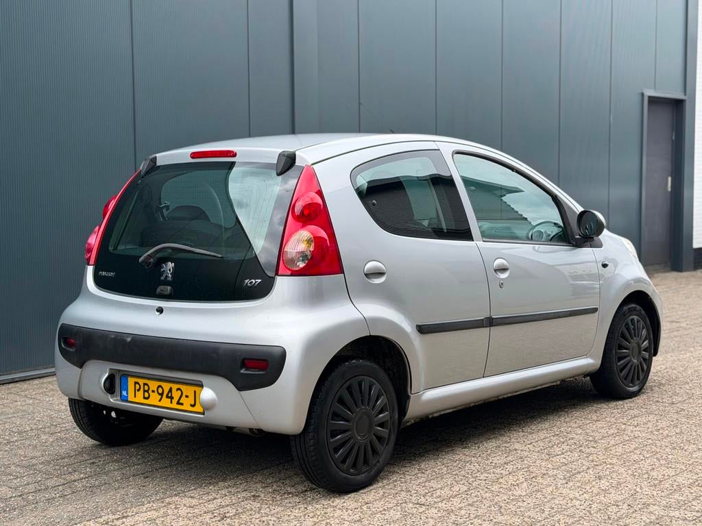 Peugeot 107 1.0-12V Airco | Carplay | 5 Deurs | APK, Voorwielaandrijving, Gebruikt, 4 stoelen, 68 pk