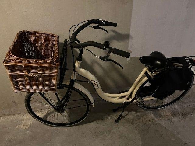 Oerdegelijke Hollandse fiets te Koop, Fietsen en Brommers, Fietsen | Dames | Damesfietsen, Ophalen, Zo goed als nieuw, Overige merken