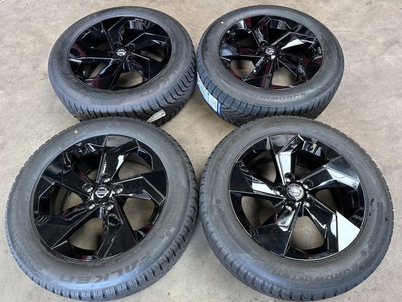 17 inch originele velgen + winterbanden Nissan Juke, 215 mm, -, -, Banden en Velgen