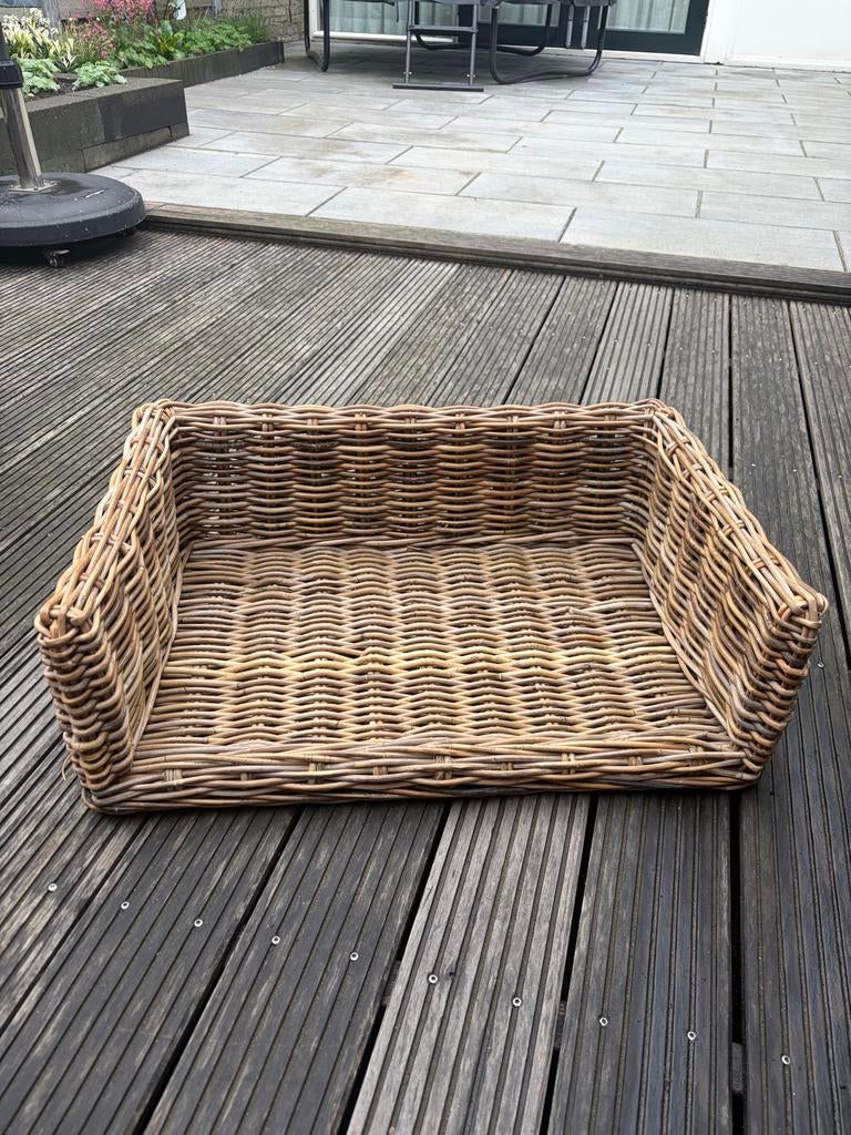 Hondenmand landelijke riet look stevig met kussen, Ophalen, Gebruikt, Riet