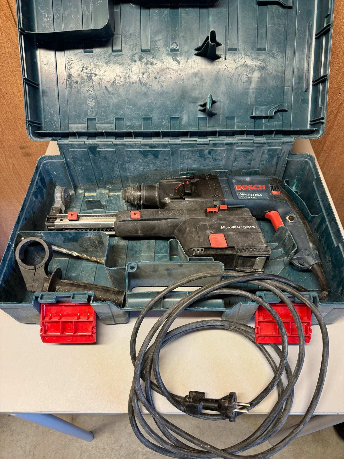 Bosch GBH 2-23 REA Professional Boorhamer met Microfilter, Doe-het-zelf en Verbouw, Gereedschap | Boormachines, Bosch, Boor- en/of Breekhamer