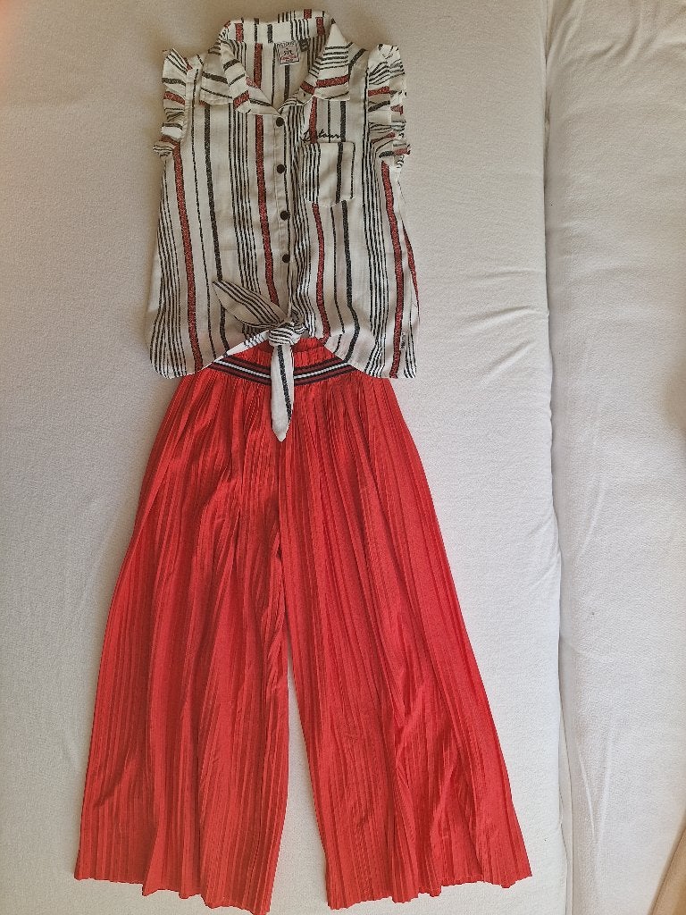 Retour broek koraalrood / Retour knoop blousje 134/140, Kinderen en Baby's, Ophalen of Verzenden, Gebruikt, Meisje, Overhemd of Blouse