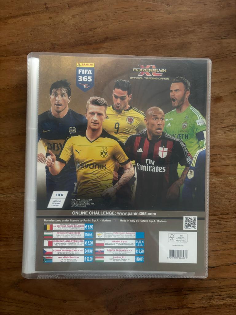 Panini FIFA 365 Adrenalyn XL Kaartenmap met Limited Editions, Ophalen of Verzenden, Zo goed als nieuw, Buitenlandse clubs, Spelerskaart