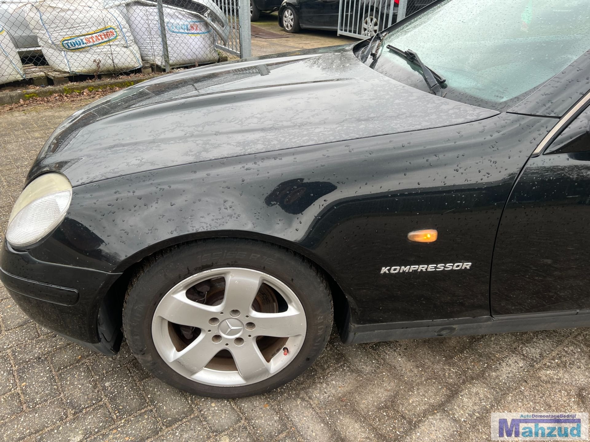 MERCEDES SLK R170 Zwart 197 Links voorscherm 1999-2000, Gebruikt, Mercedes-Benz AG, Mercedes-Benz, Ophalen of Verzenden