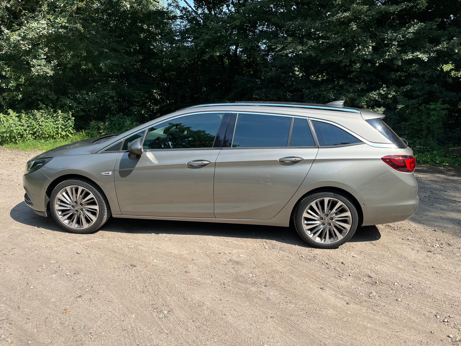 Opel Astra 1.4 Turbo 110KW Sports Tourer (nieuwe turbo), Auto's, 750 kg, Leder en Stof, Origineel Nederlands, Stationwagon