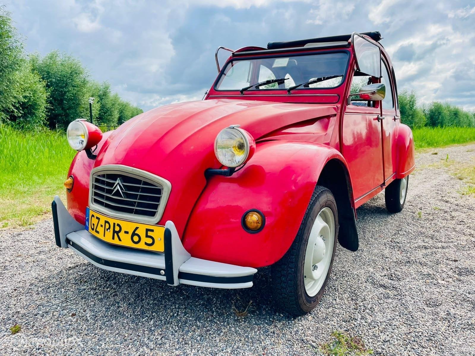 2cv6 special rouge vallelunga 08-1986 83.363 km, Voorwielaandrijving, 2CV, Cabriolet, 29 pk