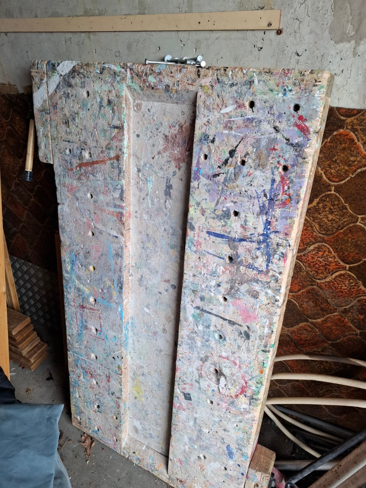Robuuste werkbank met bankschroeven - 150 cm lang, Doe-het-zelf en Verbouw, Werkbanken, Ophalen, Gebruikt, 70 tot 120 cm, Bankschroef