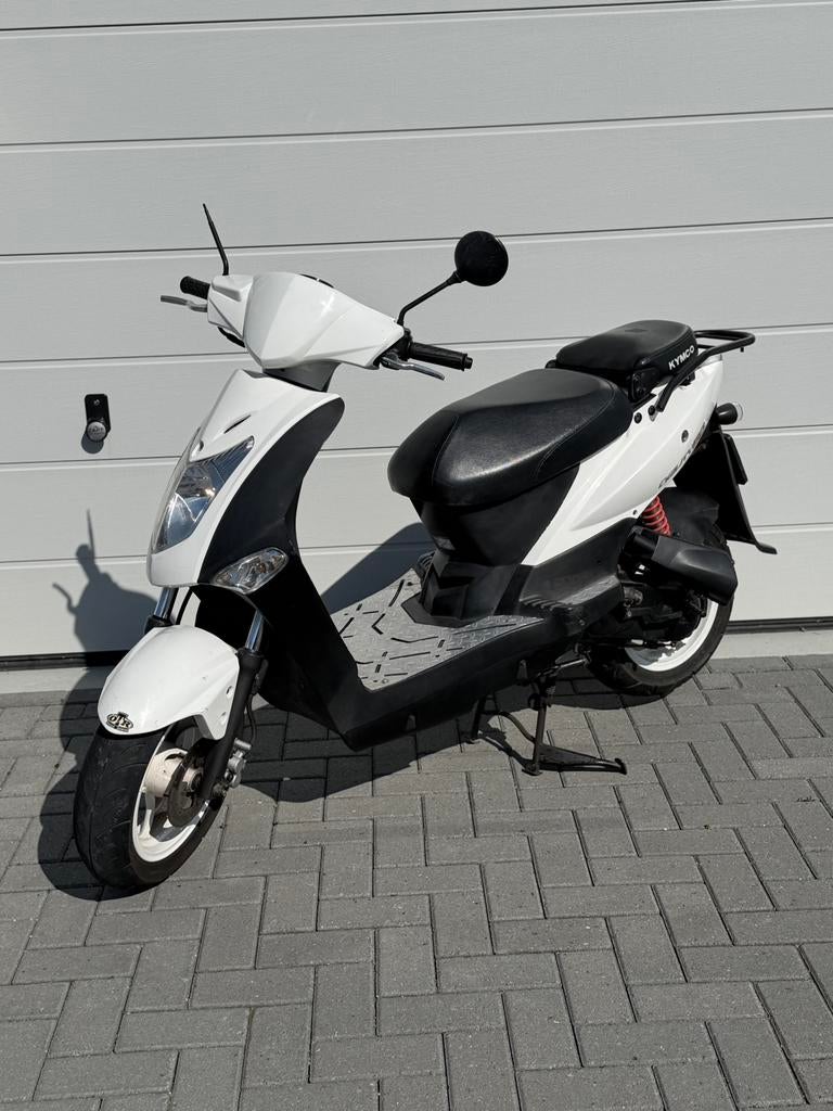 Kymco agility moet vandaag weg, Fietsen en Brommers, Scooters | Kymco, Ophalen, Zo goed als nieuw, Benzine, Agility