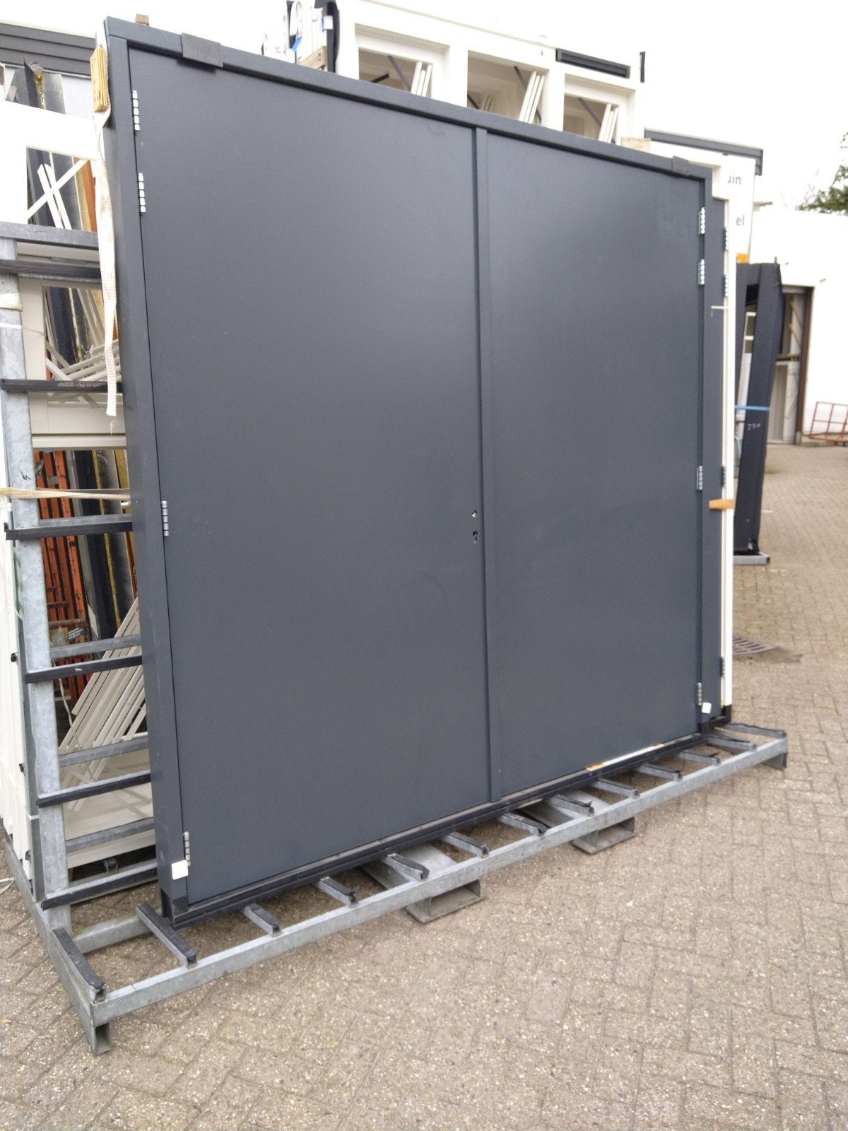KoZijn met dubbele garage deuren, Nieuw, Ophalen of Verzenden, Draaipoort, 150 tot 200 cm