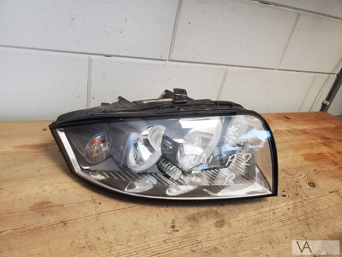 Audi A2 2000 - 2006 koplamp rechts nette staat 8z0941004k, Auto-onderdelen, Gebruikt, -, -, -