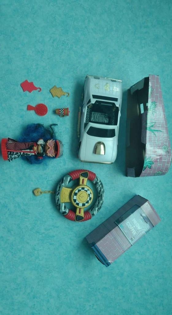 Lol surprise bestuurbare auto met poppetje en accessoires, Ophalen, Zo goed als nieuw