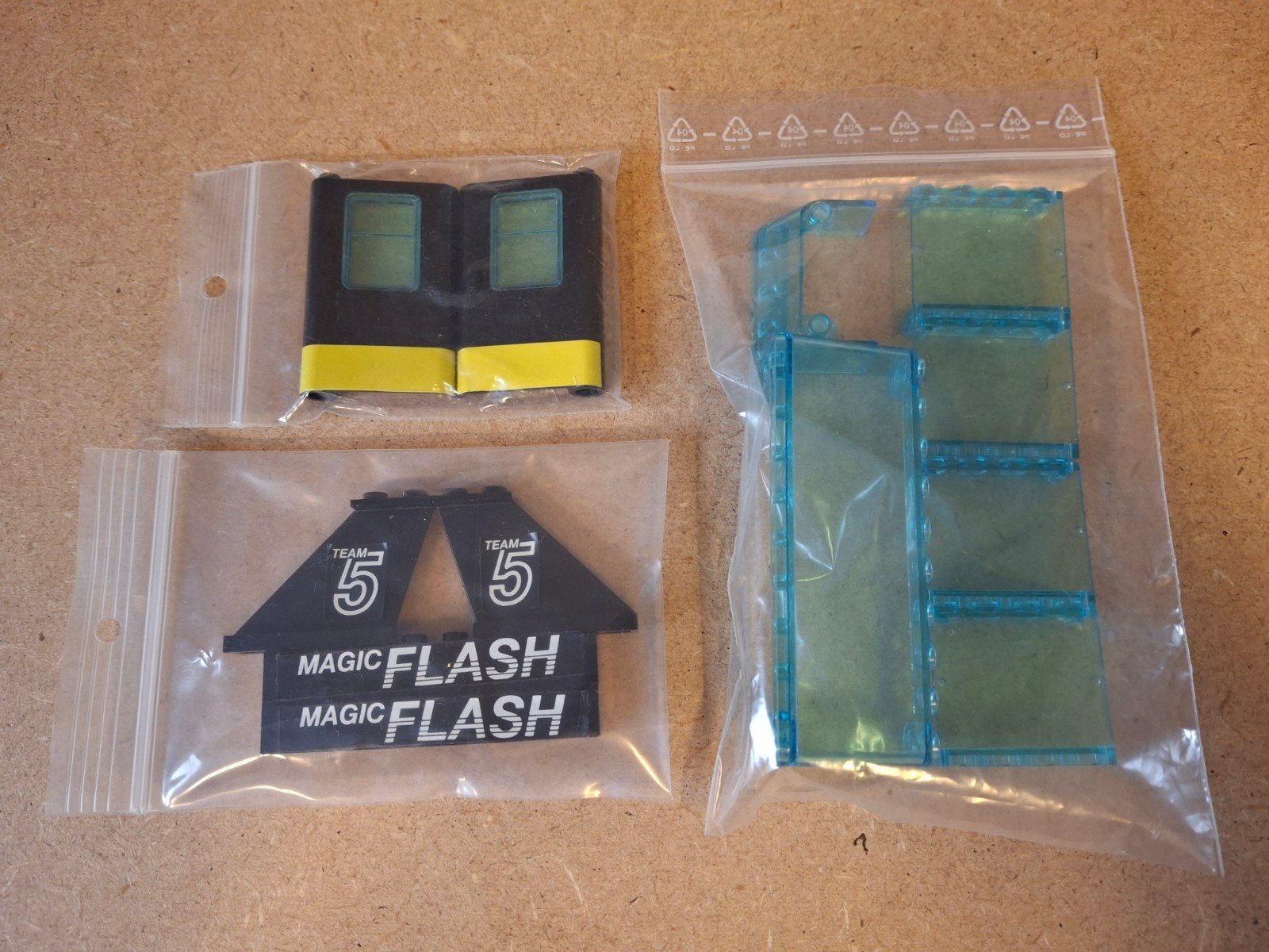Lego 5581 Magic Flash. Jaren 90 Model Team, Lego, Info@lego.com, 33 Bath Road, Slough, UK, Overige thema's