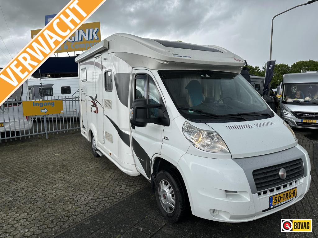 Eura Mobil Terrestra COMPACT + SOLAR + SCHOTEL/TV, Caravans en Kamperen, Campers, Ringverwarming, Airbags, Koelkast, Bedrijf