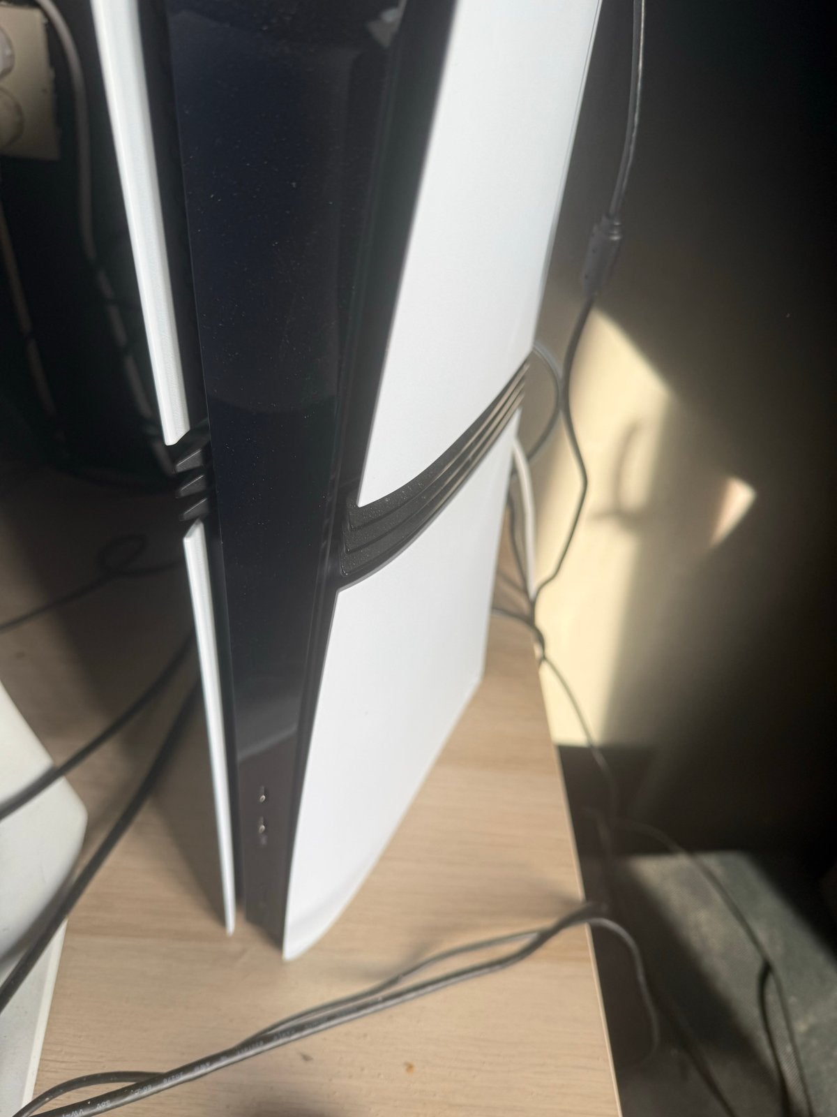 Foto 2 van PlayStation 5 Pro - Nieuwste Console Ervaring