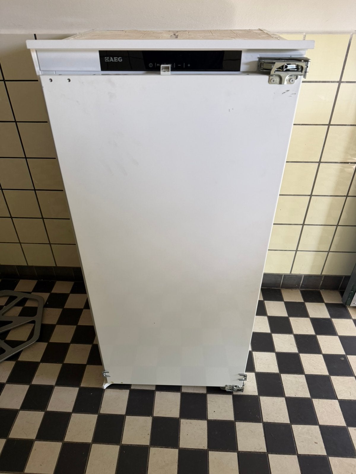 Grote AEG inbouw vriezer 5 jaar oud VASTE  PRIJS  80  EURO, Witgoed en Apparatuur, Ophalen, Minder dan 60 cm, 160 cm of meer, Zo goed als nieuw